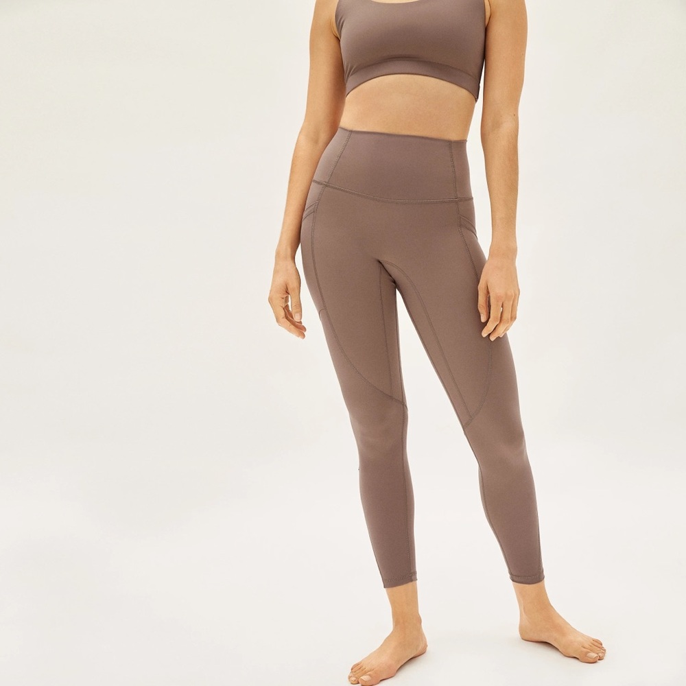 Everlane Perform Side Pocket Women's Taupe Leggings